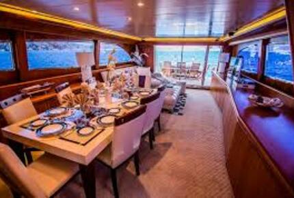 Catari Motor Yacht - San Jose Del Cabo, Mexico