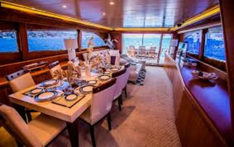 Catari Motor Yacht - San Jose Del Cabo, Mexico