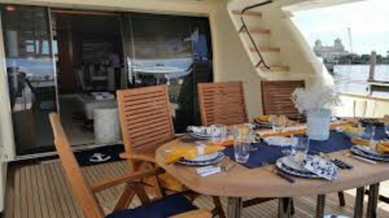Catari Motor Yacht - San Jose Del Cabo, Mexico