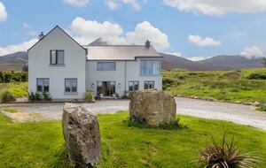 Modern Murrisk Home Overlooking Clewbay - Murrisk, Westport, Ireland