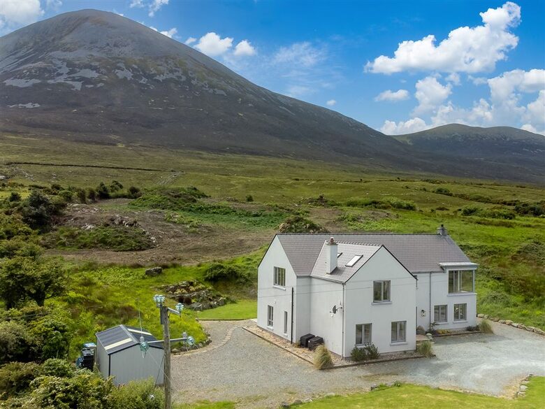 Modern Murrisk Home Overlooking Clewbay - Murrisk, Westport, Ireland