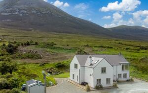 Modern Murrisk Home Overlooking Clewbay - Murrisk, Westport, Ireland