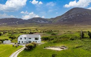Modern Murrisk Home Overlooking Clewbay - Murrisk, Westport, Ireland