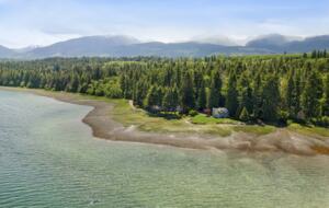 Pearl Point Beach House - Union Bay, Canada