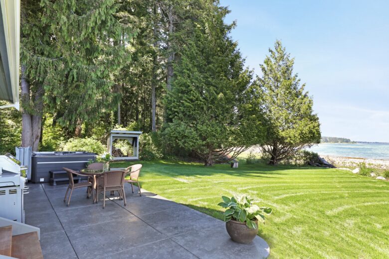 Pearl Point Beach House - Union Bay, Canada