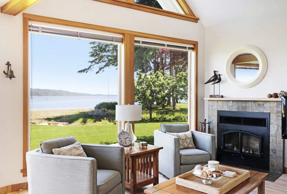 Pearl Point Beach House - Union Bay, Canada