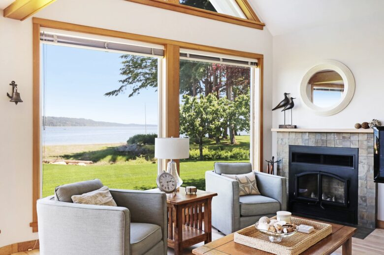 Pearl Point Beach House - Union Bay, Canada