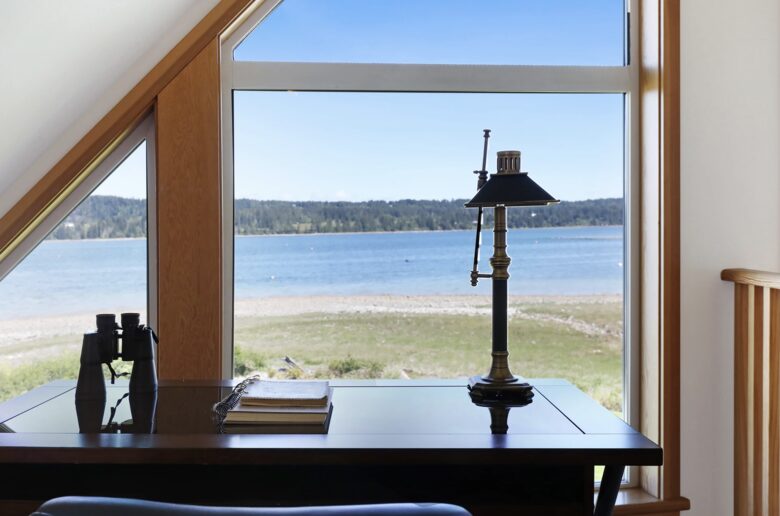 Pearl Point Beach House - Union Bay, Canada