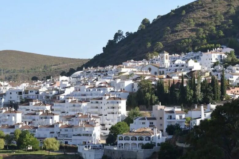 Village House Golf+Culinary Getaway - Benahavis, Spain
