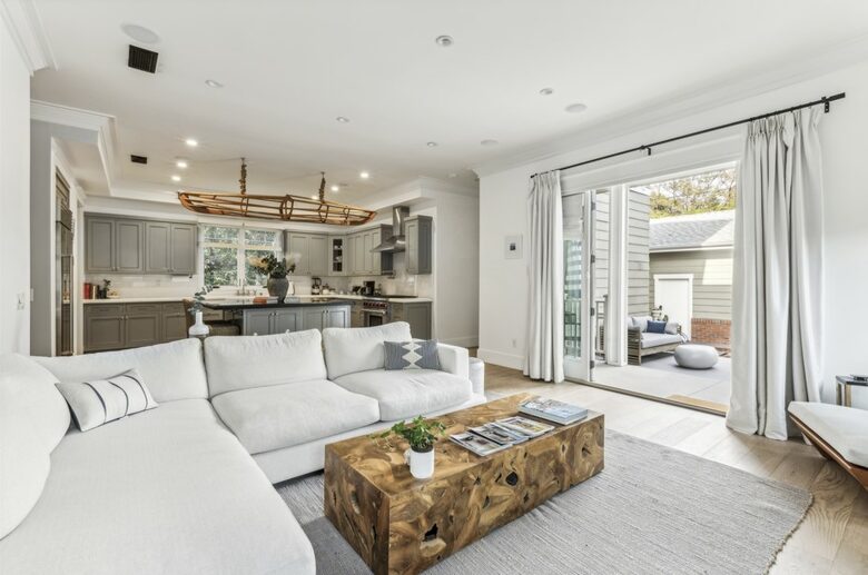 Tranquil Hollywood Retreat Near LA’s Iconic Attractions - Los Angeles, California