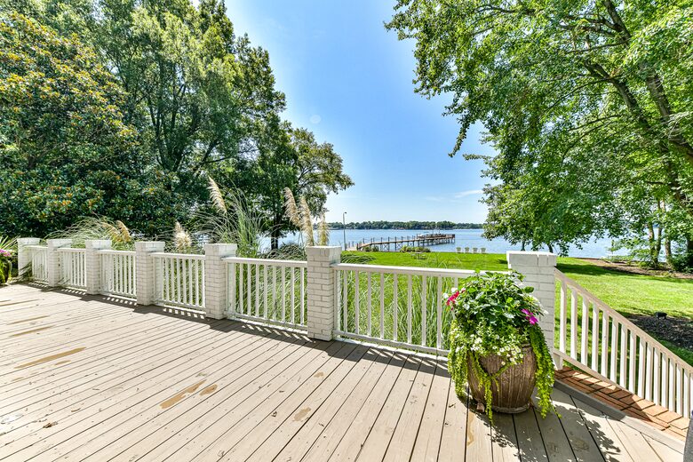 Stunning Lake Norman Waterfront Retreat - Cornelius, North Carolina