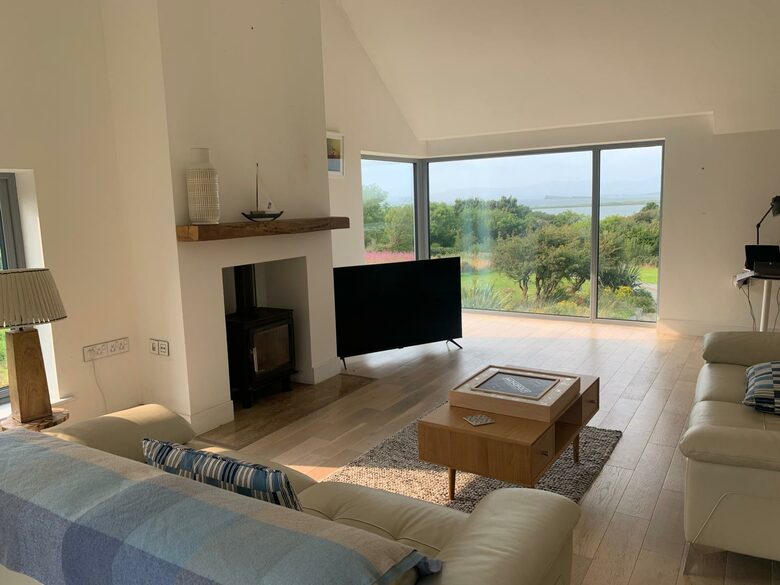 Modern Murrisk Home Overlooking Clewbay - Murrisk, Westport, Ireland
