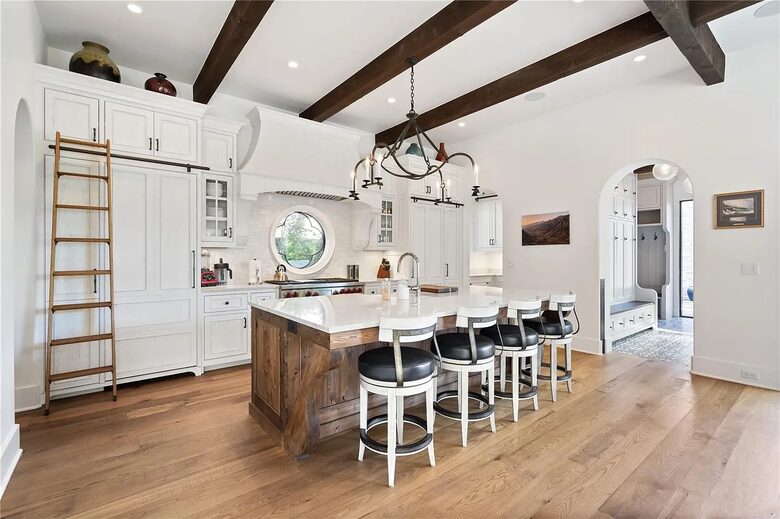 Large Denver Luxe - Denver, Colorado