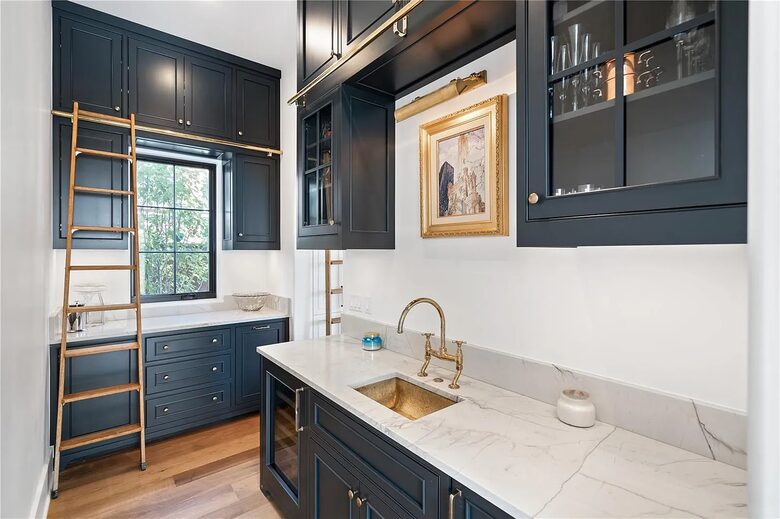 Large Denver Luxe - Denver, Colorado