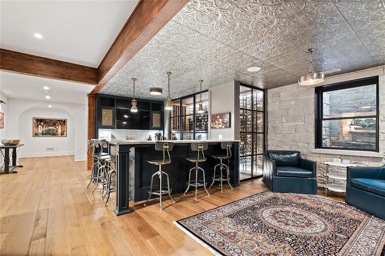 Large Denver Luxe - Denver, Colorado