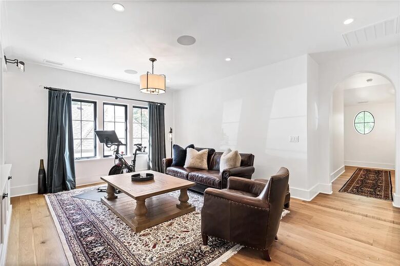 Large Denver Luxe - Denver, Colorado