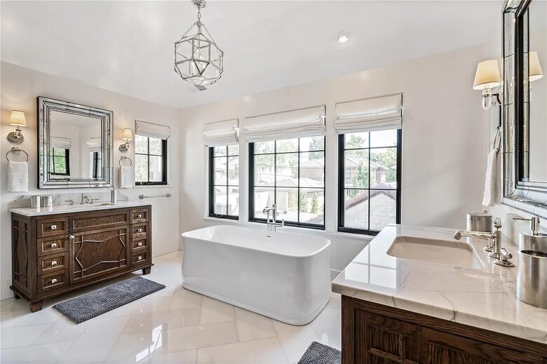 Large Denver Luxe - Denver, Colorado
