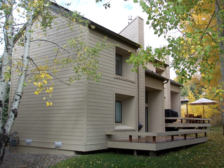 Elkhorn Townhome with Golf Course Views and Resort Amenities - Sun Valley, Idaho
