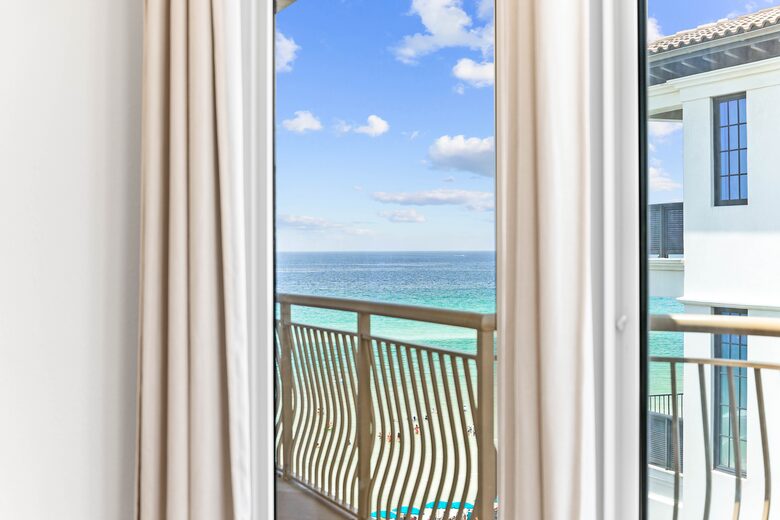 Mer Sea: Stunning 30A Penthouse Escape with Gulf Views - Inlet Beach, Florida