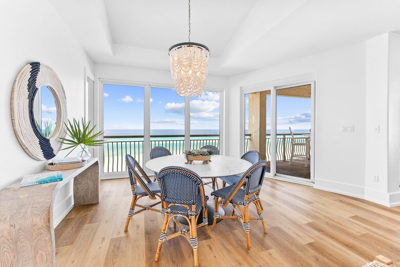 Mer Sea: Stunning 30A Penthouse Escape with Gulf Views - Inlet Beach, Florida