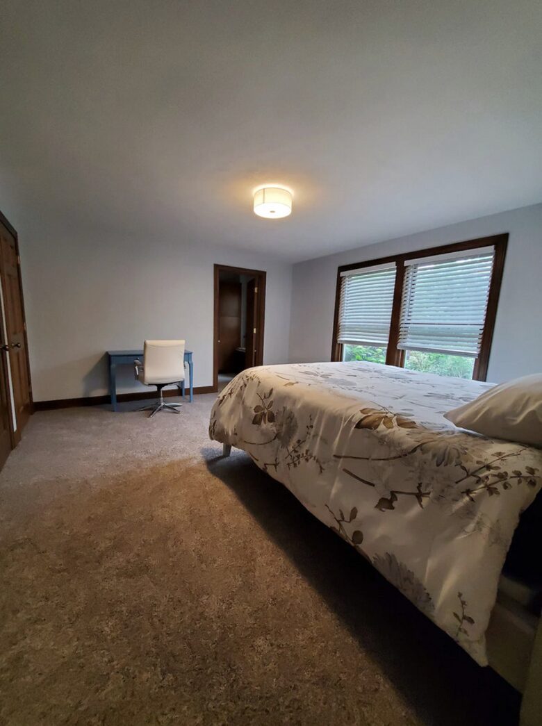 Private Michigan Wooded Getaway - Mears, Michigan