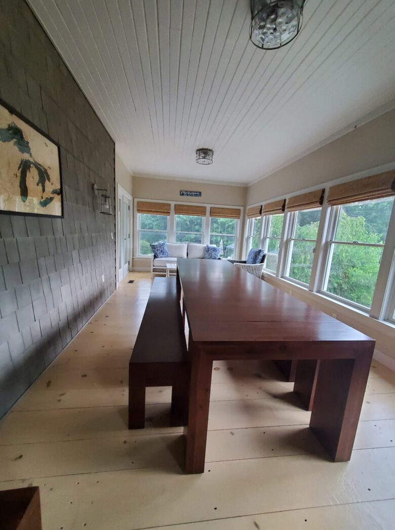 Private Michigan Wooded Getaway - Mears, Michigan