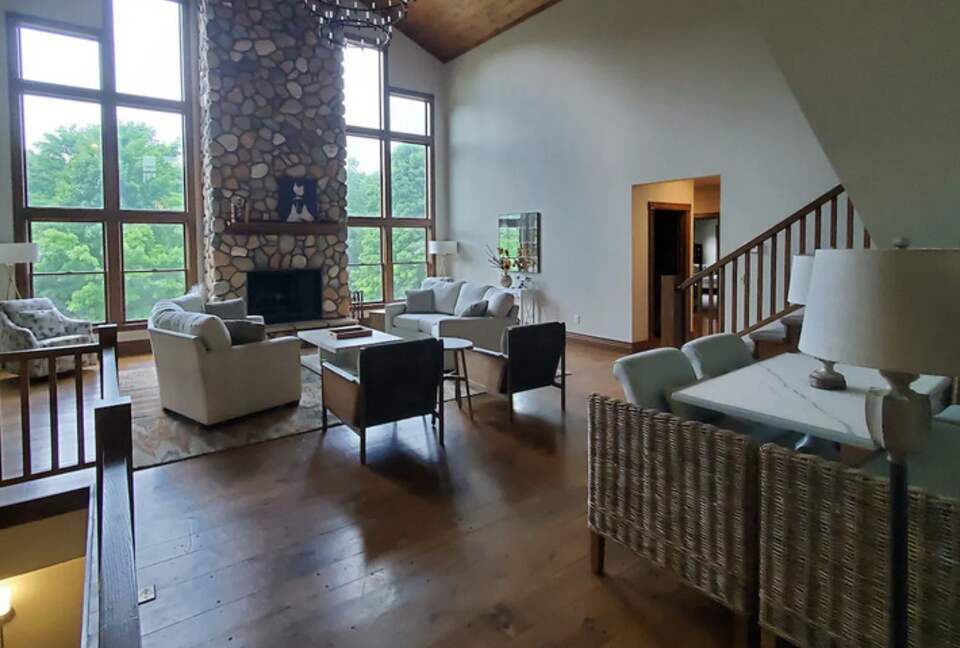 Private Michigan Wooded Getaway - Mears, Michigan