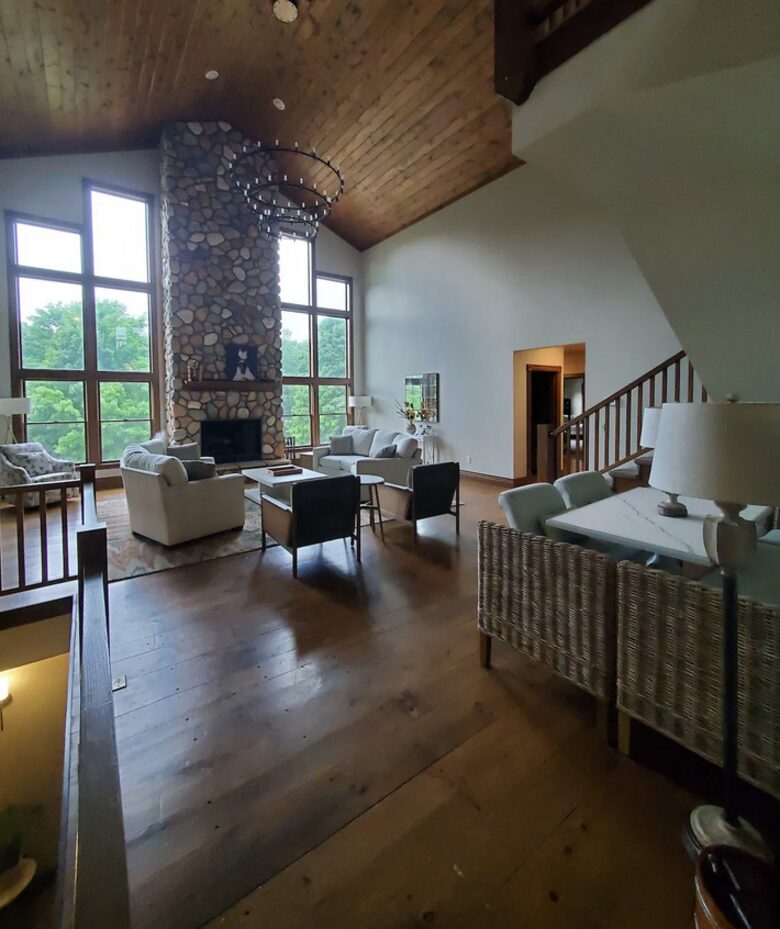 Private Michigan Wooded Getaway - Mears, Michigan