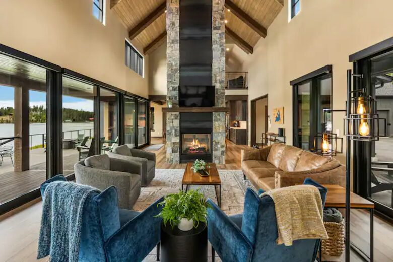 Upscale Montana Retreat with Private Dock & Mountain Views - Anaconda, Montana