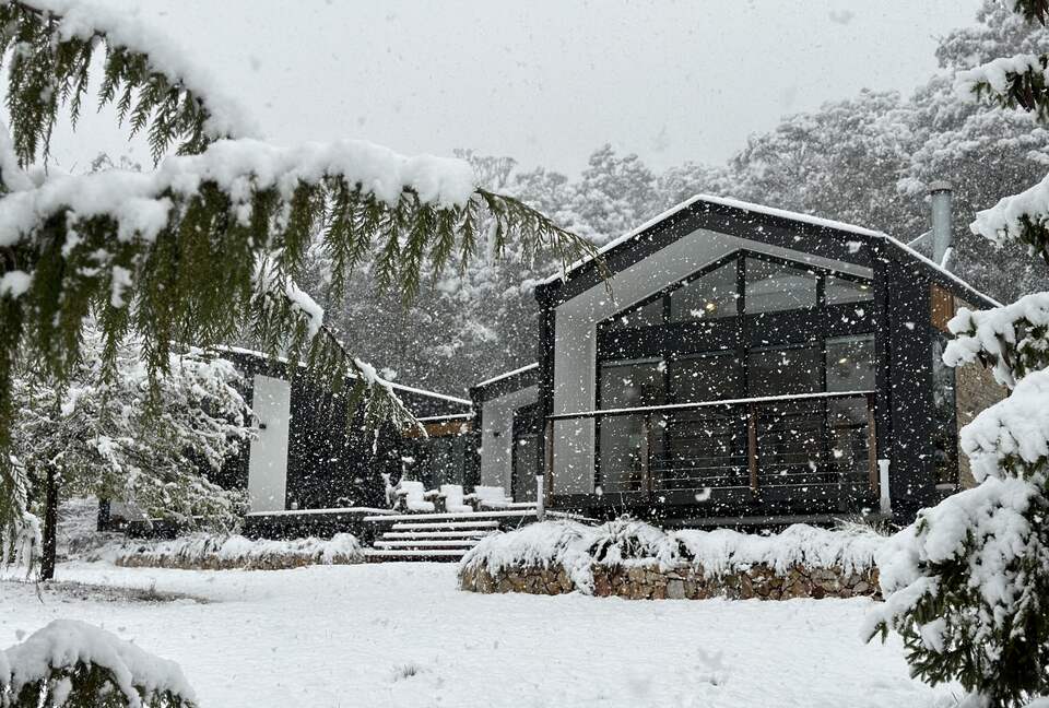 Picturesque Snowy Mountains Retreat - Yaouk, Australia