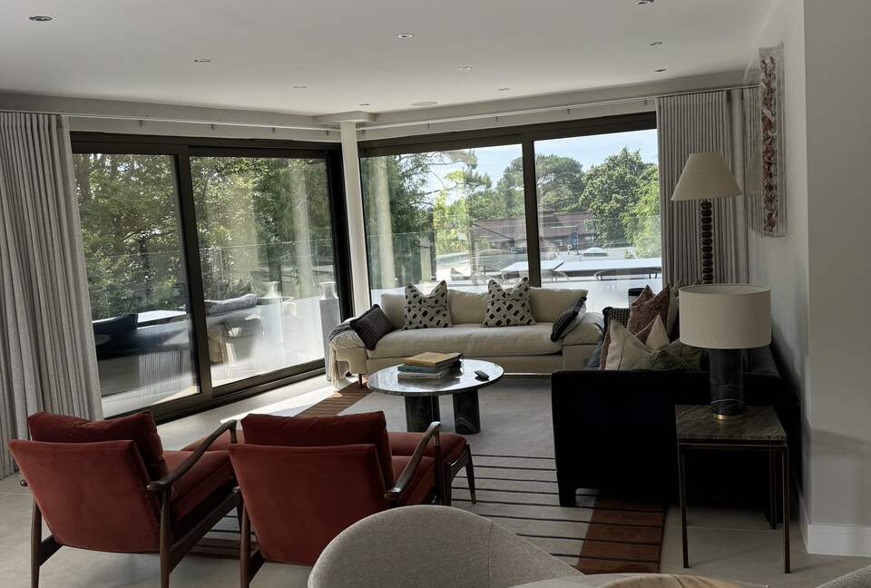 The Penthouse - Canford Cliffs, Poole, United Kingdom