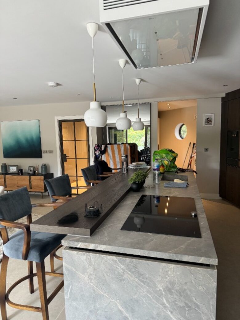 The Penthouse - Canford Cliffs, Poole, United Kingdom