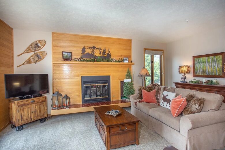 Mountain Retreat with Stunning View - Silverthorne, Colorado