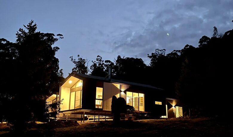 Picturesque Snowy Mountains Retreat - Yaouk, Australia