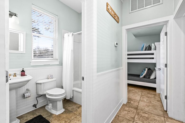 "Two Scoops" ~ Sugarwood Beach House - 30A - Santa Rosa Beach, Florida