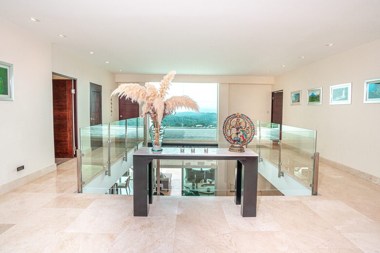 Casa Om | Luxury Villa with Infinity Pool - Ciudad Colón, Costa Rica