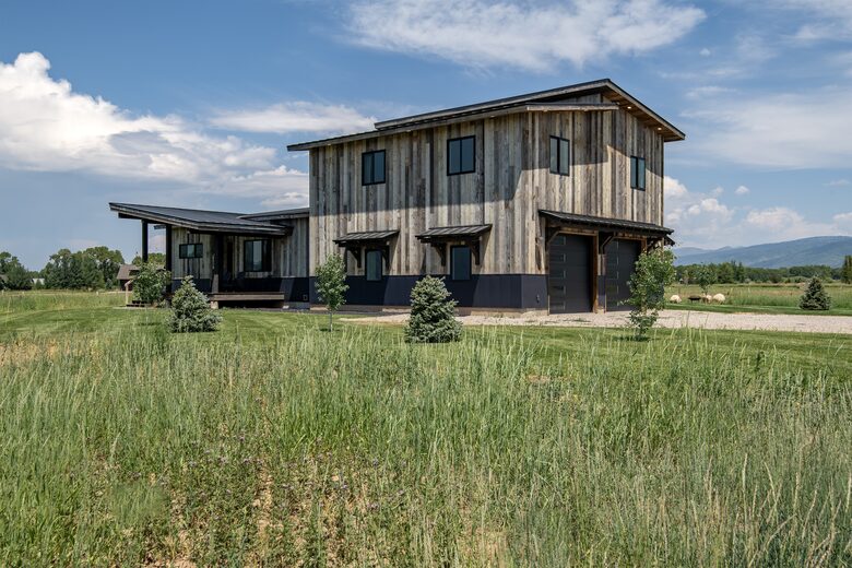 Mustang Mountain Lodge - Victor, Idaho