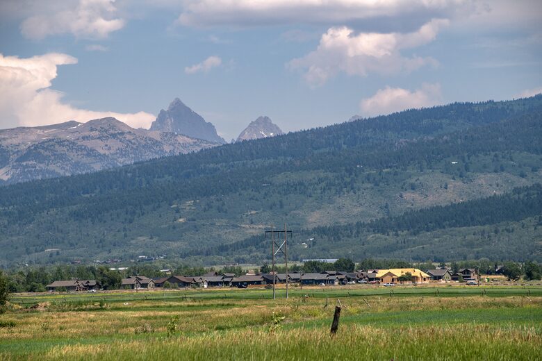 Mustang Mountain Lodge - Victor, Idaho