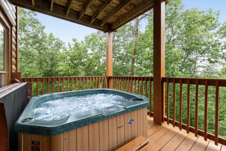 Valhalla Manor - Sevierville, Tennessee