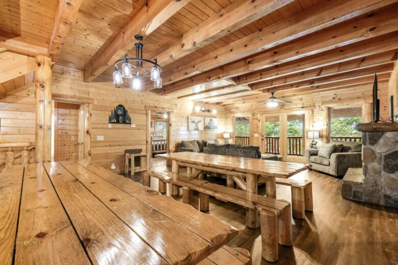 Valhalla Manor - Sevierville, Tennessee