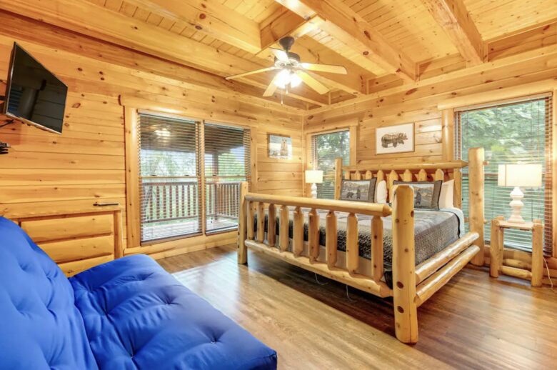 Valhalla Manor - Sevierville, Tennessee