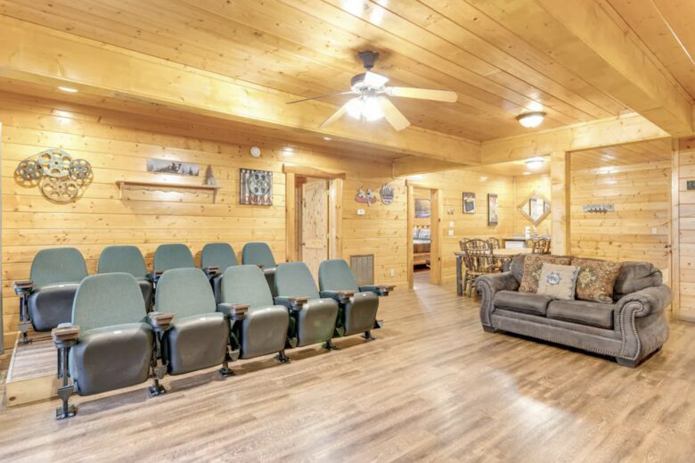 Valhalla Manor - Sevierville, Tennessee