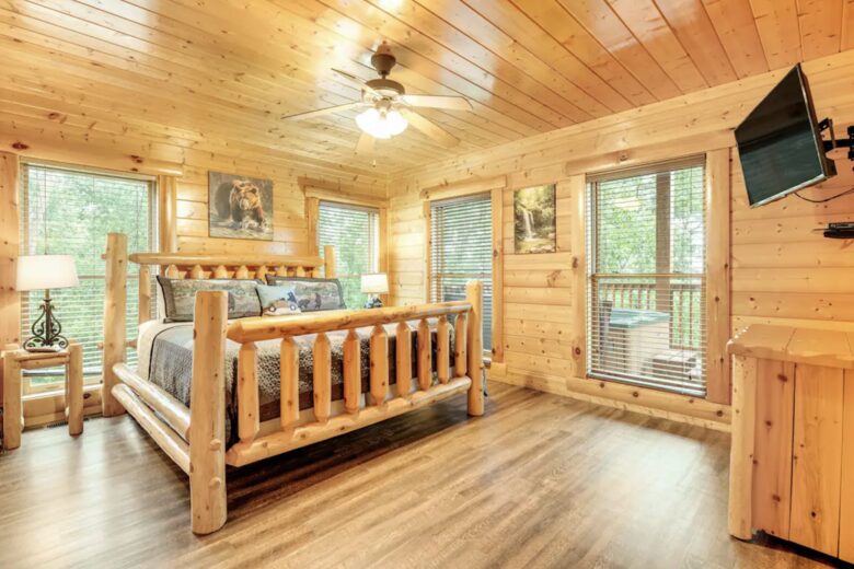 Valhalla Manor - Sevierville, Tennessee