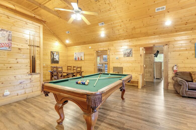 Valhalla Manor - Sevierville, Tennessee