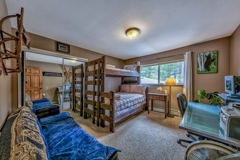 Spacious Lake Tahoe Retreat with Hot Tub & Fire Pit - Stateline, Nevada