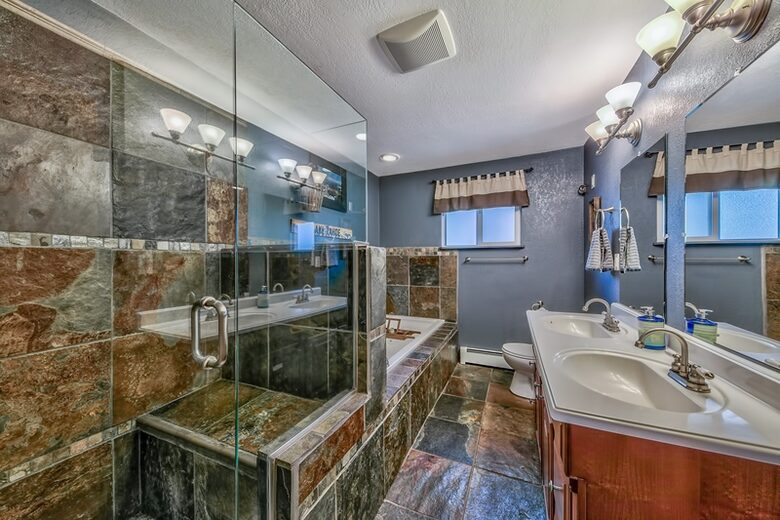 Spacious Lake Tahoe Retreat with Hot Tub & Fire Pit - Stateline, Nevada