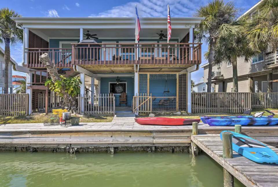Coastal Haven: Relaxation and Adventure in Jamaica Beach - Jamaica Beach, Texas