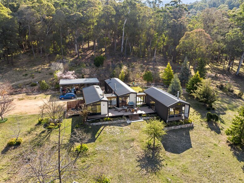 Picturesque Snowy Mountains Retreat - Yaouk, Australia