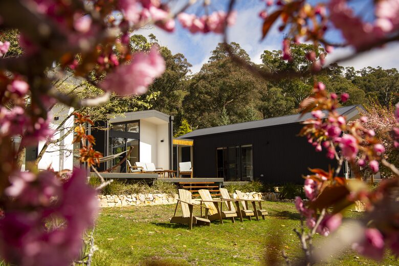 Picturesque Snowy Mountains Retreat - Yaouk, Australia