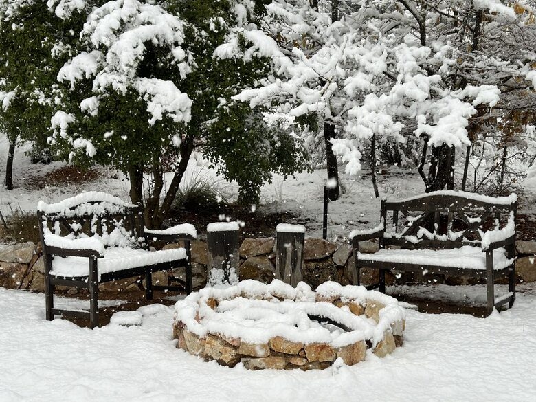 Picturesque Snowy Mountains Retreat - Yaouk, Australia